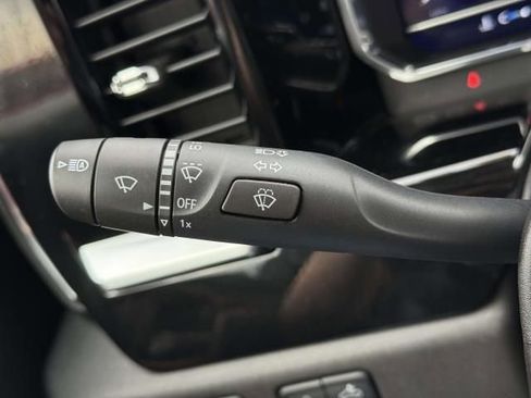 Used 2022 Chevrolet Silverado 1500 LTZ image 21