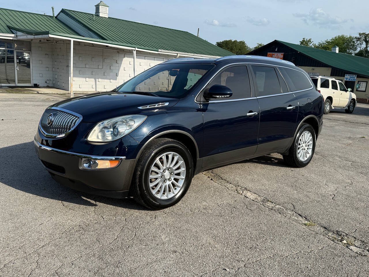 Used 2012 Buick Enclave FWD image 1