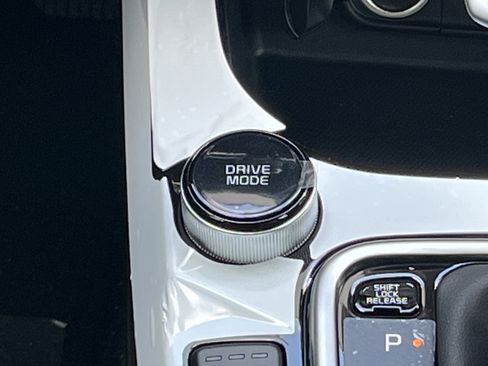 New 2026 Kia Seltos EX FWD image 7