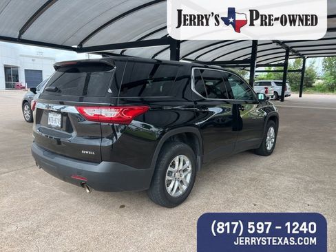 Used 2021 Chevrolet Traverse LS w/ LPO, Floor Liner Package image 4