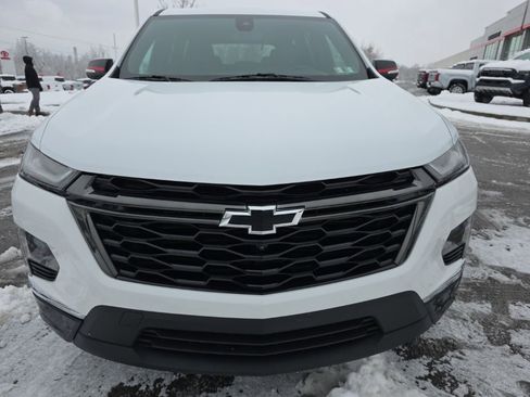 Used 2023 Chevrolet Traverse Premier w/ Redline Edition AWD/4WD image 2