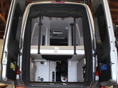 Used 2020 Mercedes-Benz Sprinter 2500 image 18