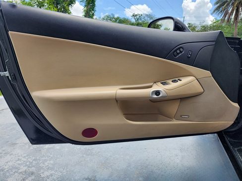 Used 2010 Chevrolet Corvette Convertible w/ Preferred Equipment Group RWD image 18