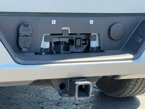 Used 2023 GMC Sierra 1500 Elevation AWD/4WD image 12