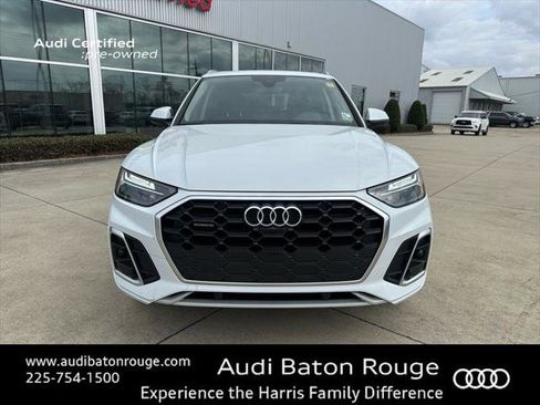 Certified 2025 Audi Q5 2.0T Premium Plus w/ Premium Plus Package AWD/4WD image 3
