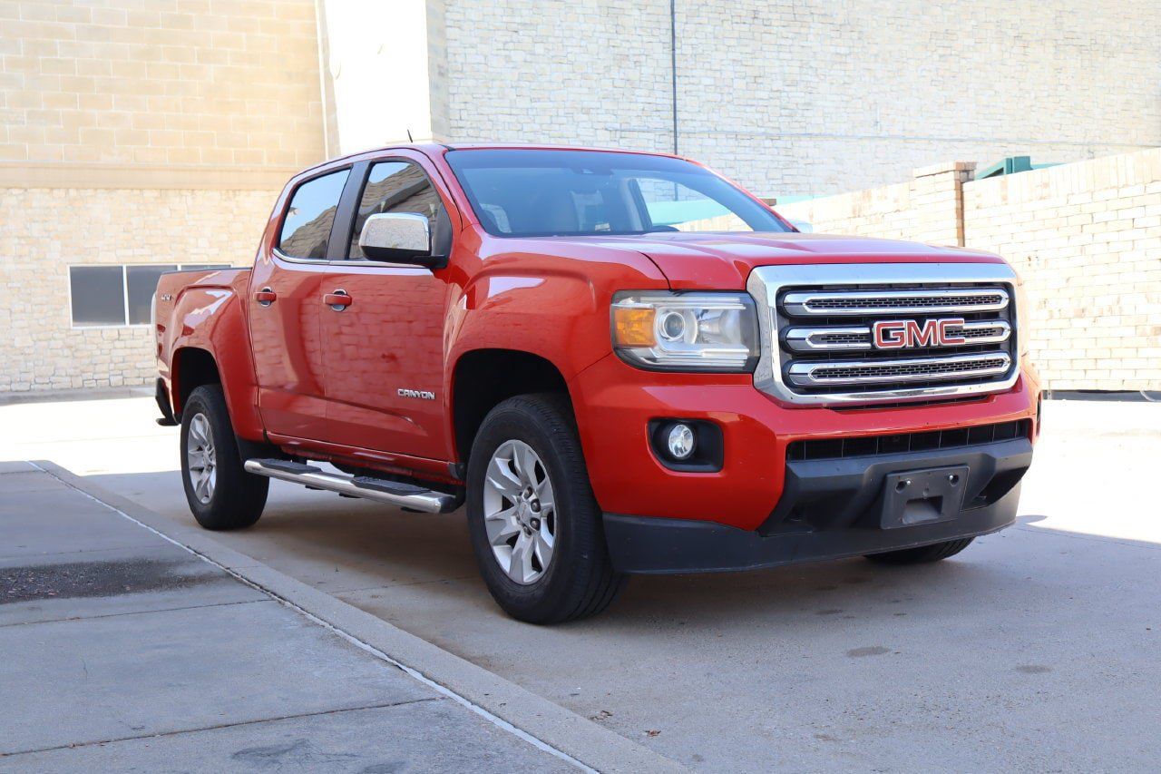Used 2016 GMC Canyon SLE w/ SLE Convenience Package AWD/4WD image 2
