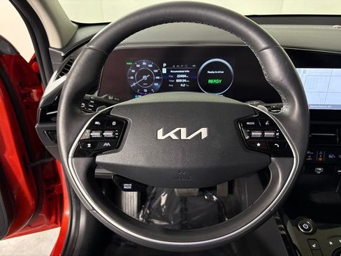 Used 2023 Kia Niro Wind FWD image 19