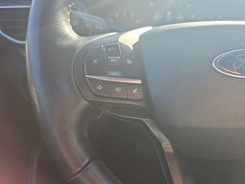 Used 2020 Ford Explorer XLT w/ Equipment Group 202A image 28