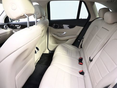 Used 2016 Mercedes-Benz GLC 300 4MATIC image 21