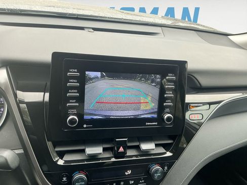 Used 2022 Toyota Camry LE w/ Carpet Mat Package (TMS) image 20
