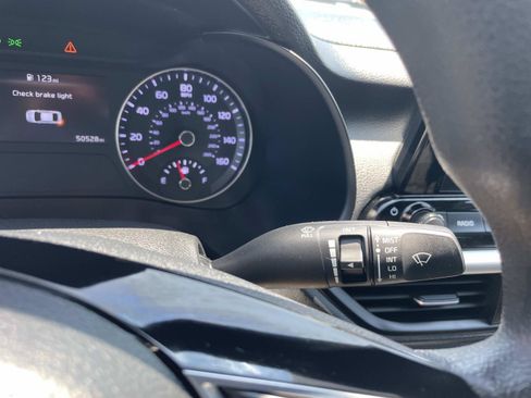 Used 2023 Kia Forte LXS FWD image 31