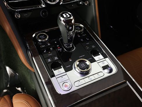 Certified 2023 Bentley Flying Spur S V8 AWD/4WD image 20
