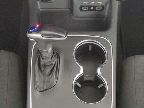 New 2025 Hyundai Venue Limited image 19