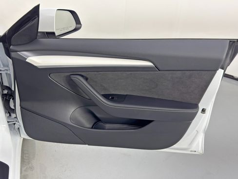 Used 2023 Tesla Model 3 Performance image 48
