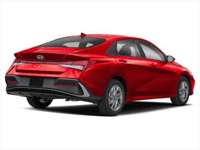 Used 2024 Hyundai Elantra SEL FWD image 2