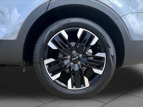 Used 2024 Kia Telluride SX FWD image 17