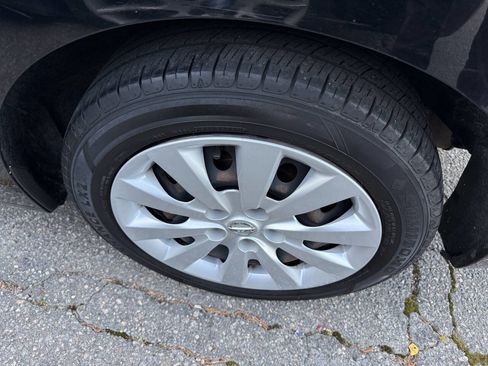 Used 2017 Nissan Sentra S image 16