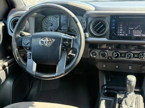 Used 2017 Toyota Tacoma TRD Off-Road w/ Tow Package (A/T) AWD/4WD image 13