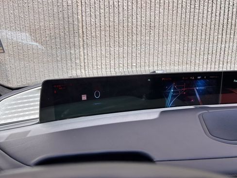 Certified 2025 Lincoln Navigator Black Label AWD/4WD image 40