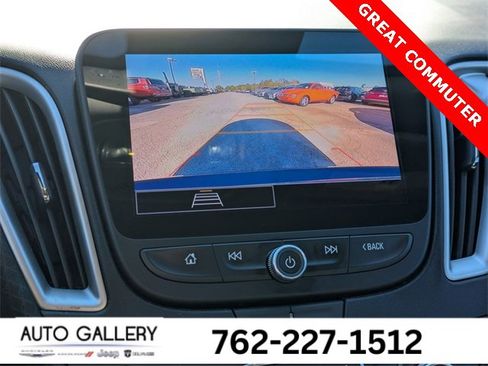 Used 2023 Chevrolet Malibu LT image 21