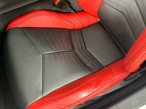 Used 2023 Chevrolet Corvette Stingray Premium Cpe w/ Z51 Performance Package RWD image 36