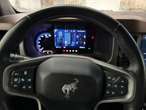 Used 2022 Ford Bronco Outer Banks w/ Sasquatch Package AWD/4WD image 18