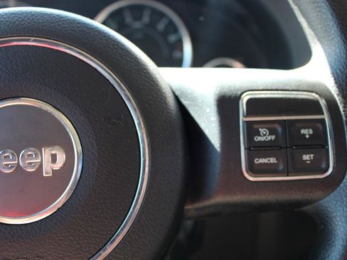 Used 2015 Jeep Wrangler Unlimited Sport AWD/4WD image 23