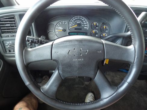 Used 2003 Chevrolet Avalanche 2WD image 31