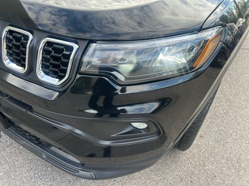 Used 2024 Jeep Compass Latitude AWD/4WD image 10