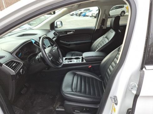 Used 2024 Ford Edge SEL image 16