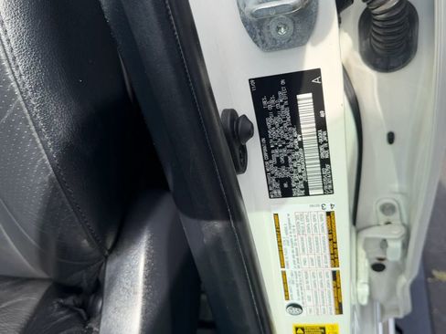 Used 2010 Toyota 4Runner Limited image 31