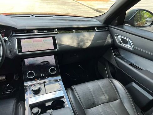 Used 2018 Land Rover Range Rover Velar R-Dynamic HSE AWD/4WD image 28