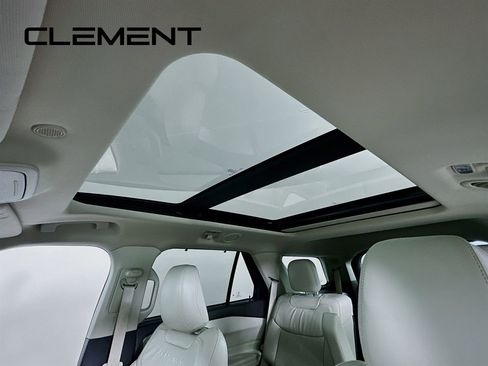 Certified 2021 Ford Explorer Platinum w/ Equipment Group 601A image 26