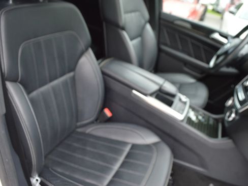 Used 2015 Mercedes-Benz GL 320 BlueTEC 4MATIC image 26