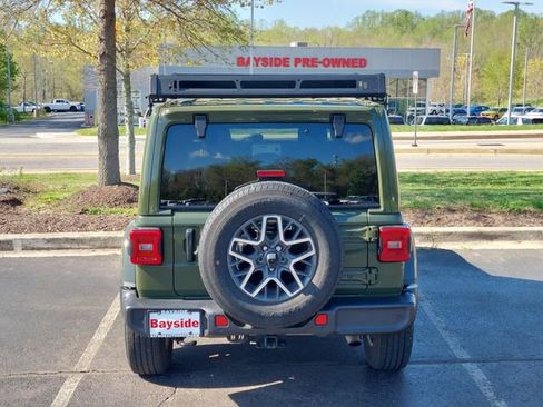 Used 2024 Jeep Wrangler Sahara w/ Technology Group image 10