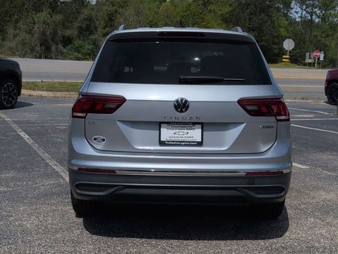 Used 2024 Volkswagen Tiguan Wolfsburg Edition image 4
