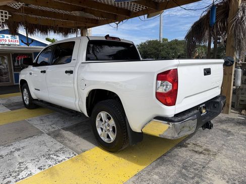 Used 2020 Toyota Tundra SR5 w/ SR5 Upgrade Package RWD image 7