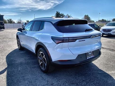 New 2026 Chevrolet Equinox EV LT FWD image 12