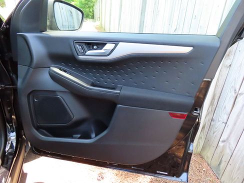 Used 2020 Ford Escape SE AWD/4WD image 23