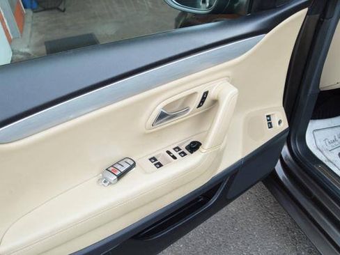 Used 2013 Volkswagen CC Sport FWD image 47
