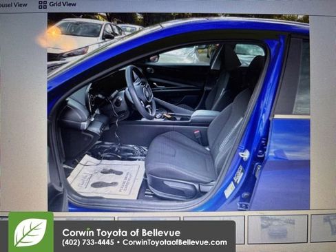 Used 2025 Hyundai Elantra SEL FWD image 14