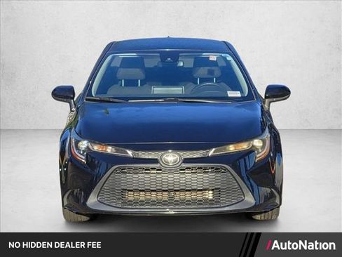 Used 2020 Toyota Corolla LE FWD image 1