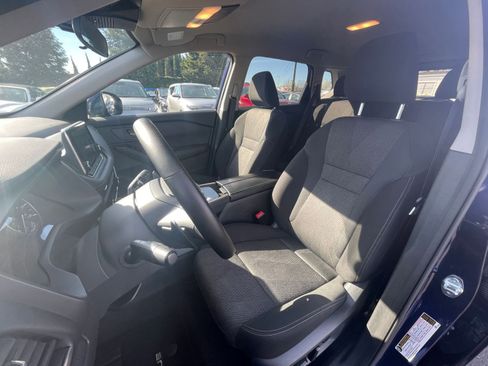 Used 2025 Nissan Rogue SV image 32