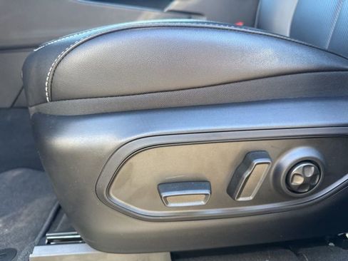 New 2025 Jeep Grand Cherokee L Limited w/ Luxury Tech Group II image 23