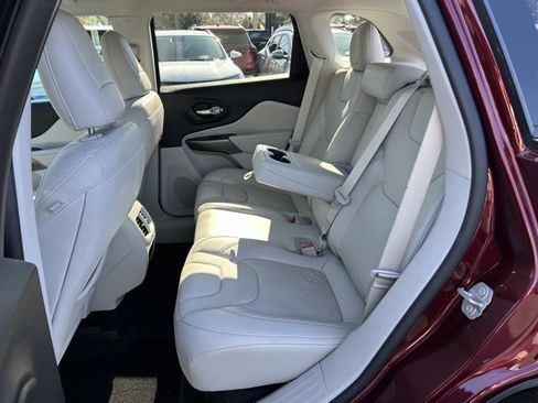 Used 2020 Jeep Cherokee Limited image 15