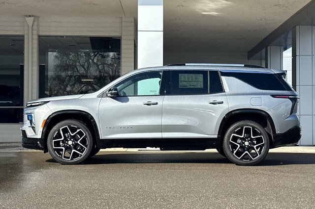 New 2026 Chevrolet Traverse High Country FWD image 12