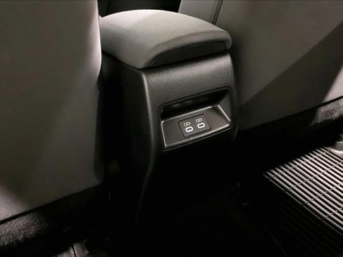 Certified 2025 Toyota Corolla LE image 35