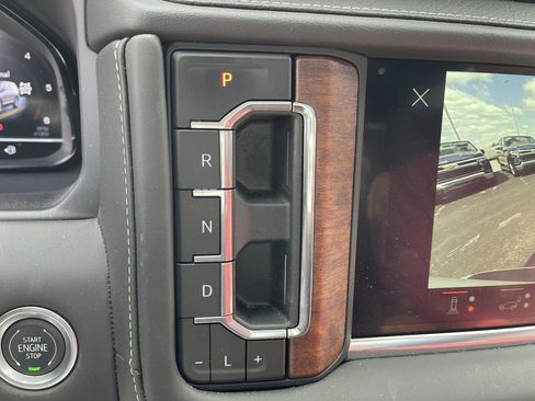 Certified 2024 GMC Yukon Denali Ultimate image 16