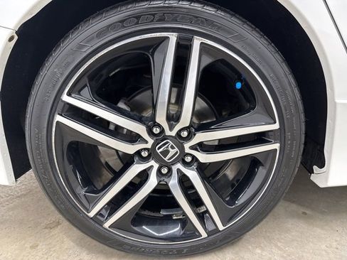 Certified 2017 Honda Accord Sport image 11