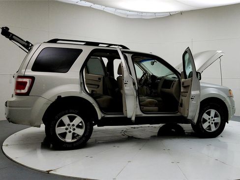 Used 2008 Ford Escape XLT image 13